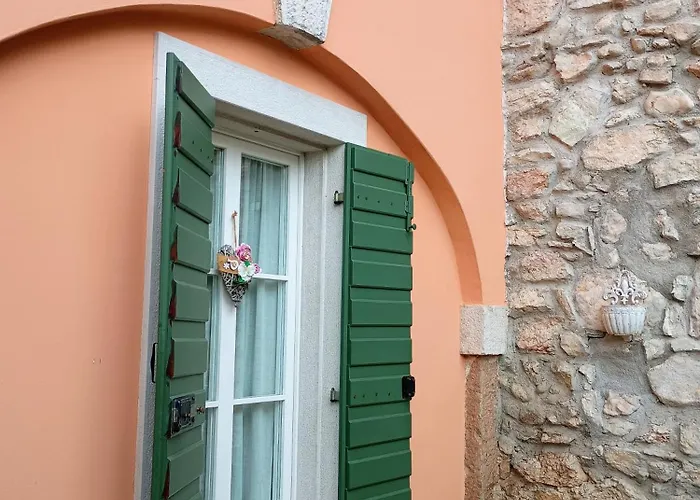Casa Del Capitello